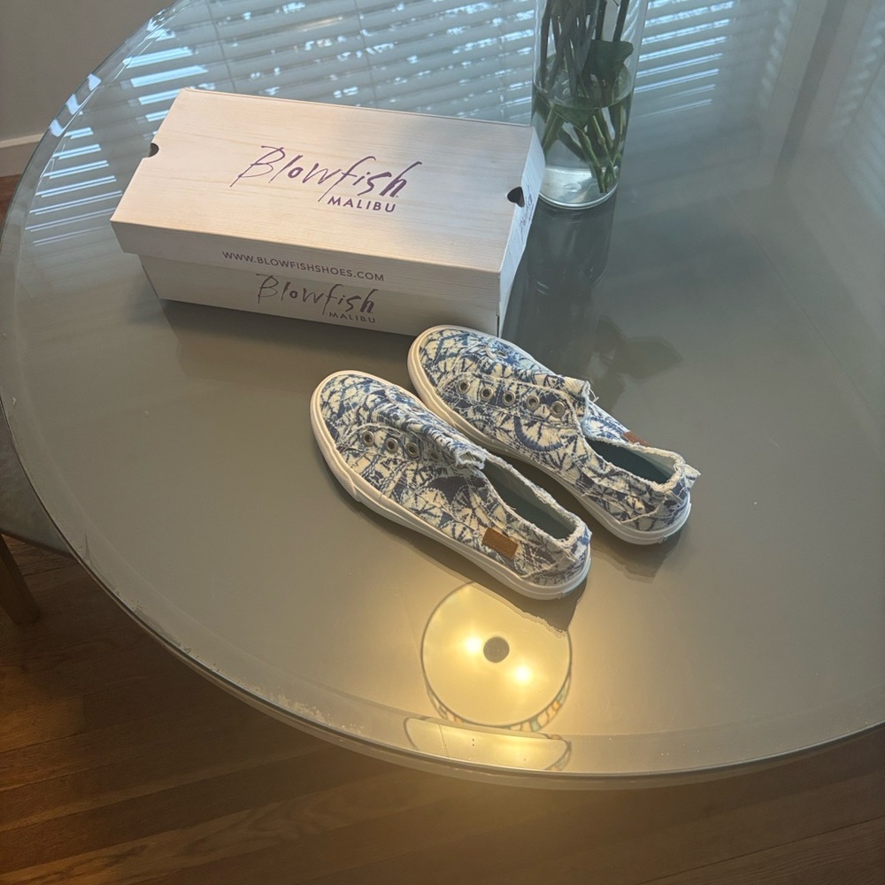 Blowfish Malibu Women's Blue and White Tie-Dye Slip-On Sneakers